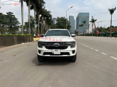 Xe Ford Everest Titanium 2.0L 4x2 AT 2022