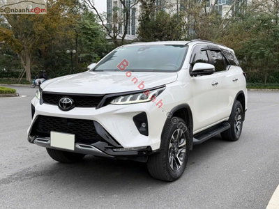 Xe Toyota Fortuner 2.8V 4x4 AT Legender 2020