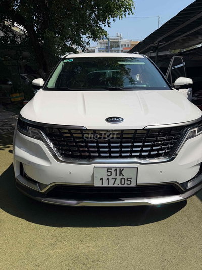 Kia Carnival Premium 2021 Trắng
