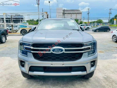 Xe Ford Everest Ambiente 2.0L 4x2 AT 2026