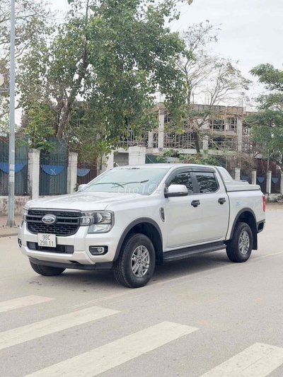 Ford Ranger XLS 2023 Bạc 60000 km