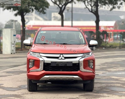 Xe Mitsubishi Triton 4x2 AT Mivec 2021