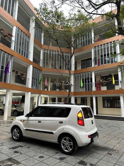 Kia Soul 2009 Trắng Tự động