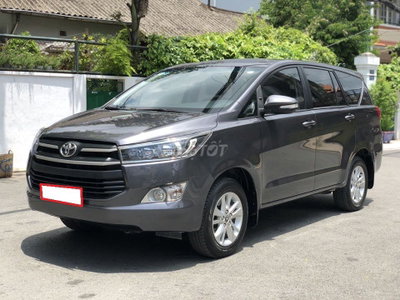 Bán Toyota Innova 2018 G Xám 31.000 Km