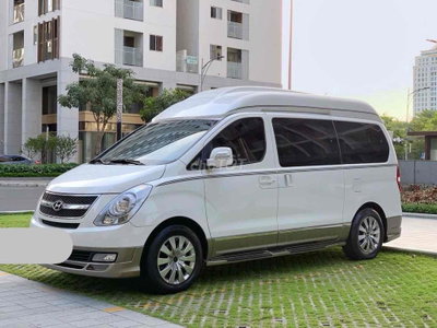 Hyundai Starex 2015 2.4 AT - 75000 km