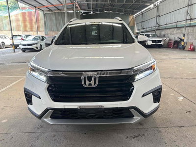 Honda BRV L Trắng 8.800km