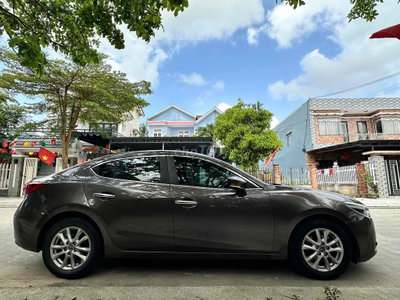 Mazda 3 2019 Sport 1.5L Premium - 90000 km