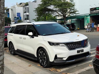 Kia Carnival 2023 Premium Trắng