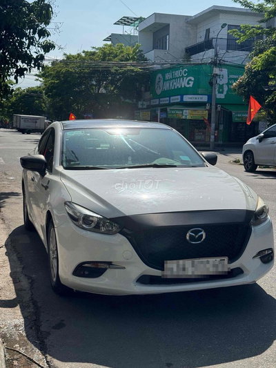 Mazda 3 2019 - màu trắng đẹp