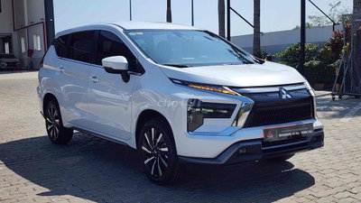 Mitsubishi Xpander Premium 2025 Trắng 2500 km