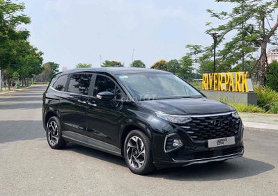 Hyundai Custin 2.0AT cao cấp 2024