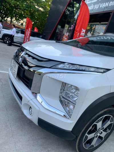 Mitsubishi Xpander CROSS 2020 Trắng - Xe Siêu Đẹp