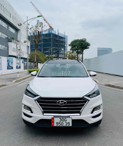 Hyundai Tucson 2021 2.0ATH Trắng,5 vạn.