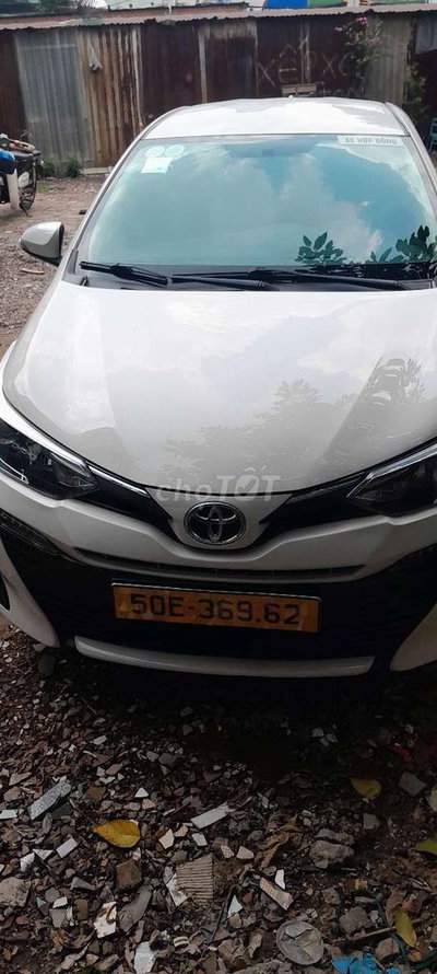 Toyota Vios Bản G màu Trắng