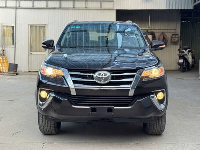 Toyota Fortuner 2017 2.7AT, máy xăng,1 cầu,màu nâu