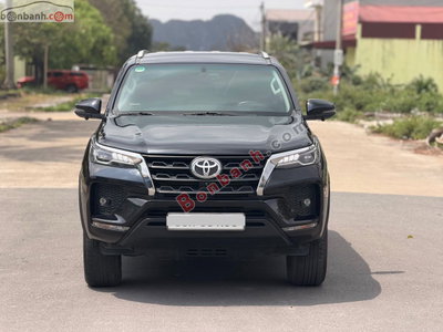 Xe Toyota Fortuner 2.4G 4x2 AT 2020
