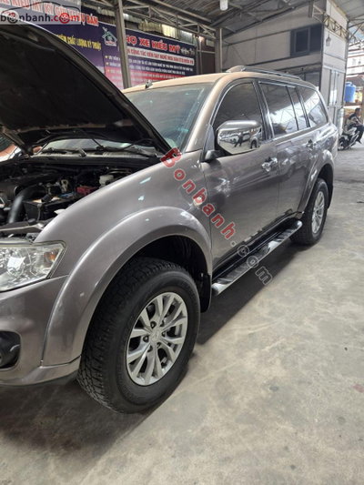 Xe Mitsubishi Pajero Sport D 4x2 MT 2016