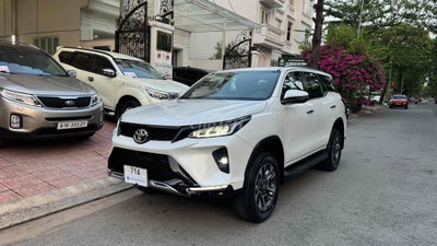 Toyota Fortuner Legender 2.4L 4x2 2022, 46.000 km