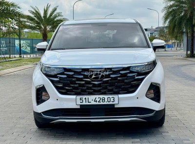 Hyundai Custin 2023 1.5 Turbo trắng đẹp như mới