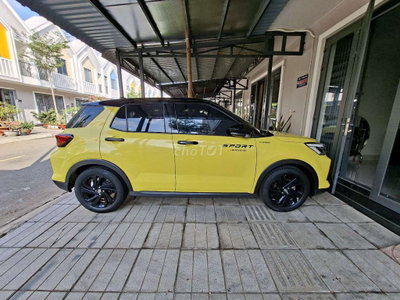 Toyota Raize Vàng 5 chỗ