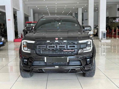EVEREST TITANIUM 4X4 2024 ĐỘ BODY SIÊU ĐẸP