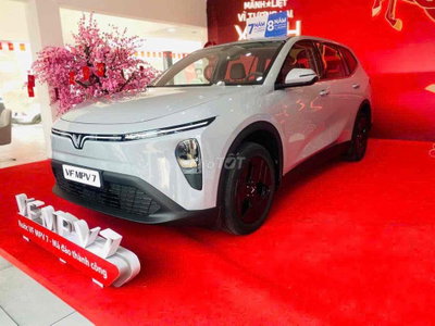 NHẬN NGAY VINFAST MPV 7 CÙNG QUÀ TẶNG HẤP DẪN