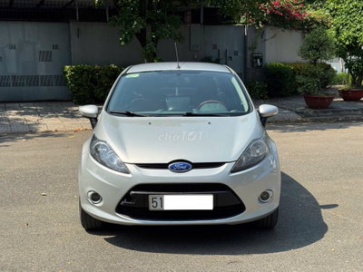 Ford Fiesta 1.6 tự động model 2012 Bạc