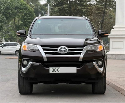 TOYOTA FORTUNER 2017 MÁY XĂNG - 7 CHỖ