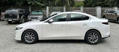 Mazda 3 Trắng
