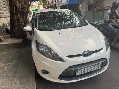 Ford Fiesta 2013 1.5L AT