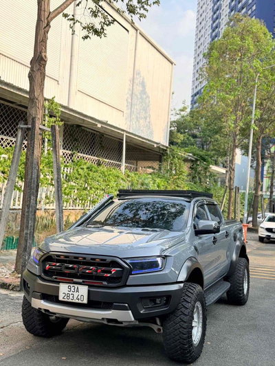 Ford Raptor 2021 Xám