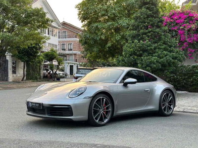 Porsche 911 Carrera S 2022 2000 km