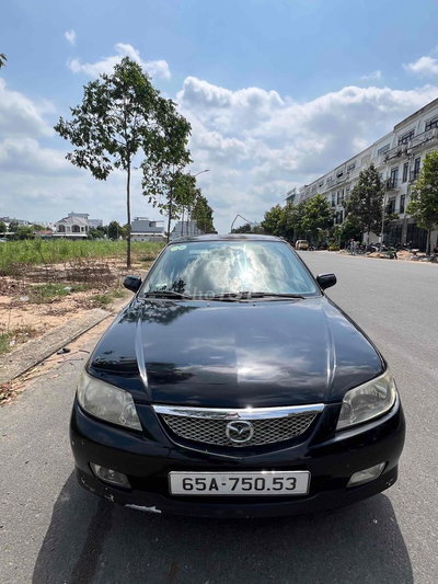 Mazda 323 2002 - 234000 km