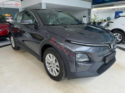 Xe VinFast VF6 Eco 2026