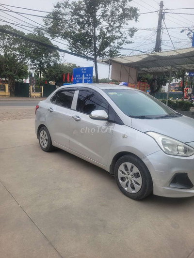 Hyundai Grand i10 2016 Bạc