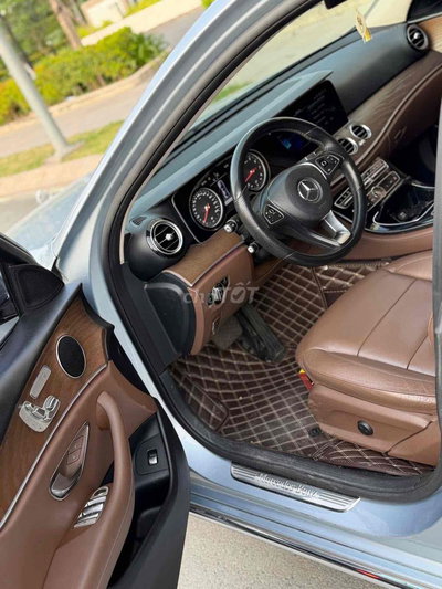 Mercedes-Benz E200 Exclusive 2018