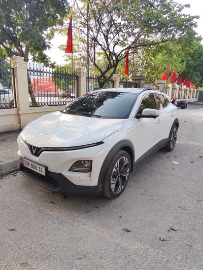 Xe điện VinFast VF 6Plus Trắng