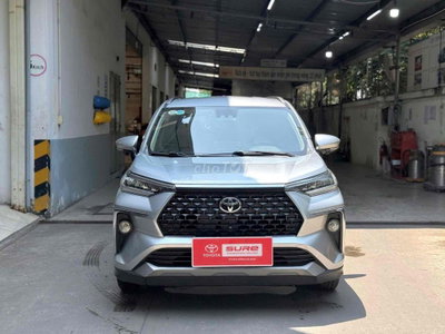 Toyota Veloz Top 2022, Bạc, 61.125km (còn giảm)