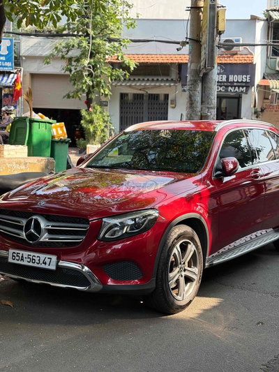 Mercedes-Benz GLC200 2018 Đỏ 200.000 km