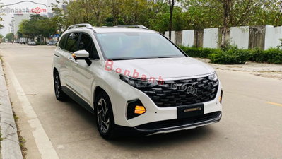 Xe Hyundai Custin Đặc Biệt 1.5T 2023