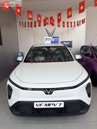 Xe VinFast VF MPV 7 2026