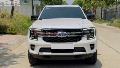 Xe Ford Everest Titanium Plus 2.0L 4x4 AT 2023