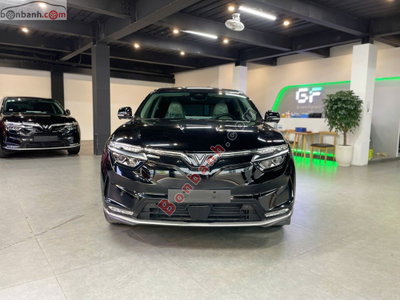 Xe VinFast VF8 Plus AWD 2023