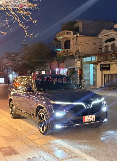 Xe VinFast Lux SA 2.0 Base 2.0 AT 2021