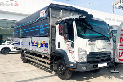 Xe Isuzu FRR 90NE5 2026