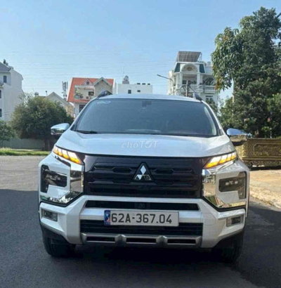 Mitsubishi Xpander Cross 2024 Trắng 50139 km
