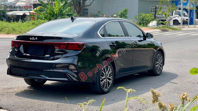 Xe Kia K3 Premium 2.0 AT 2022
