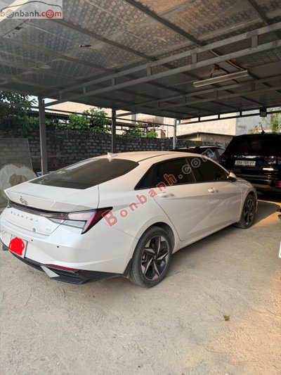 Xe Hyundai Elantra 2.0 AT Cao cấp 2023