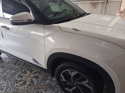 Hyundai Trắng