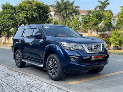 Nissan Terra 2018 V Xanh Cavansite cứng ngắt